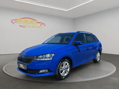 Używany Skoda Fabia Ambition 95 KM (69 kW) 2022 Niebieski Hatchback