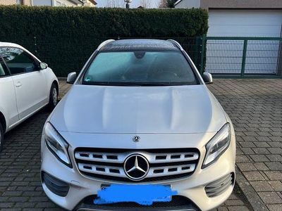 Gebraucht Mercedes GLA250 211 PS (155 kW) 2018 Grau SUV