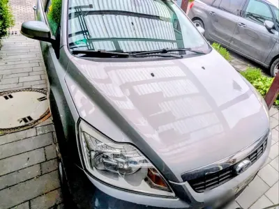 Używany Ford Focus 100 KM (73 kW) 2008 Srebrny Kombi