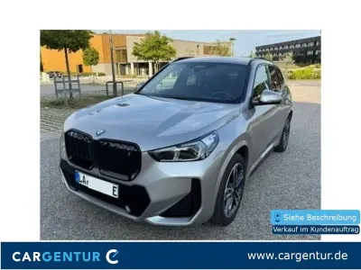 Gebraucht BMW iX1 M Sport 230 kW (313 PS) 2023 Silber SUV