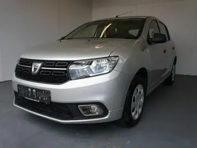 Gebraucht Dacia Sandero Essentiel 73 PS (53 kW) 2018 Silber Limousine