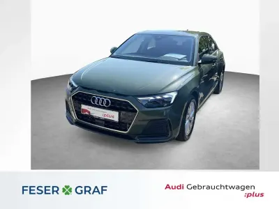 Gebraucht Audi A1 Sportback Advanced 116 PS (85 kW) 2025 Distriktgrün metallic Kleinwagen