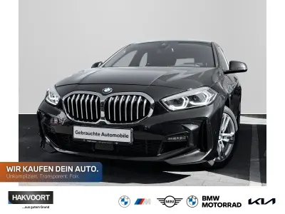 Gebraucht BMW 118 Shadowline 136 PS (100 kW) 2024 Saphirschwarz Limousine