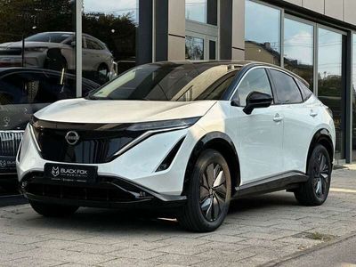 Pearl white / pearl black Gebraucht 2023 Nissan Ariya 360º SUV | 47.480 €