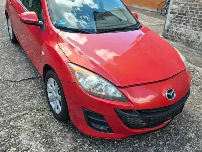 Gebraucht Mazda 3 116 PS (85 kW) 2010 Rot Kleinwagen