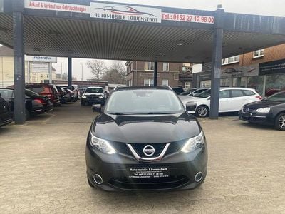 Gebraucht Nissan Qashqai N-Connecta 131 PS (96 kW) 2016 Schwarz SUV