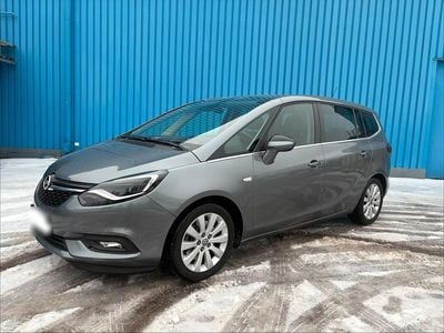 Second-hand Opel Zafira Tourer 170 CP (125 kW) 2019 Gri Monovolum