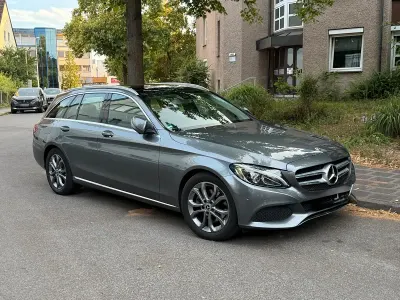Gebraucht Mercedes C220 Avantgarde 170 PS (125 kW) 2018 Grau Kombi