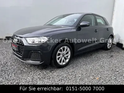 Używany Audi A1 Sportback Advanced 95 KM (69 kW) 2023 Szary Hatchback