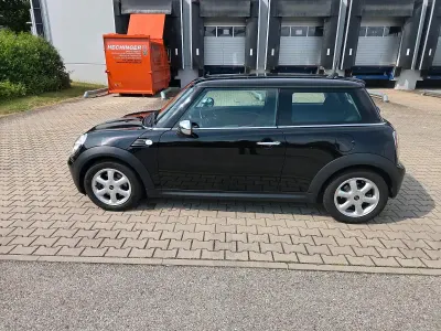 Gebraucht Mini Cooper 95 PS (69 kW) 2009 Schwarz Kleinwagen