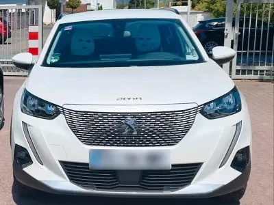 Gebraucht Peugeot e-2008