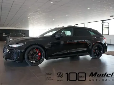 Gebraucht Audi RS5 Sport 639 PS (469 kW) 2026 Mythosschwarz metallic Kombi
