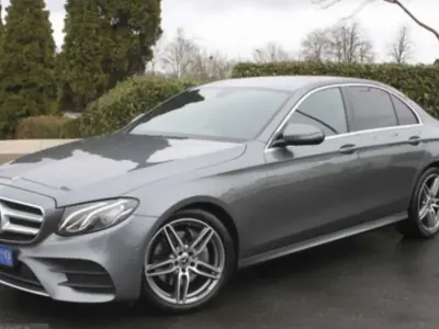 Gebraucht Mercedes E450 AMG line 367 PS (269 kW) 2019 Limousine