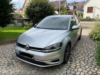 Usata VW Golf VII Comfortline 125 CV (91 kW) 2018 Argento Berlina
