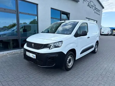 Gebraucht Peugeot Partner 110 PS (80 kW) 2020 Weiß Van / Kleinbus