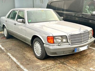 Silber Gebraucht 1986 Mercedes 420 Limousine | 14.990 €