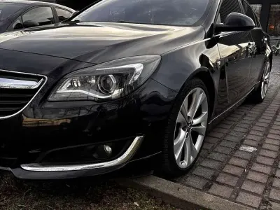 Gebraucht Opel Insignia Sport 170 PS (125 kW) 2014 Limousine