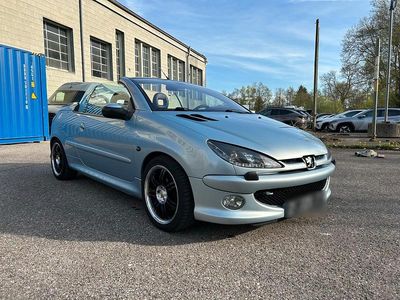 Gebraucht Peugeot 206 CC 136 PS (100 kW) 2004 Silber Cabrio