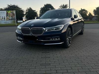 Gebraucht BMW 730 265 PS (194 kW) 2017 Blau Limousine