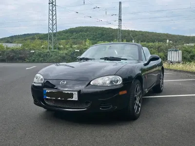 Usata Mazda MX5 145 CV (106 kW) 2004 Nero Cabrio