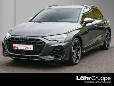 Gebraucht Audi S3 Comfort 333 PS (244 kW) 2024 Daytonagrau perleffekt Limousine