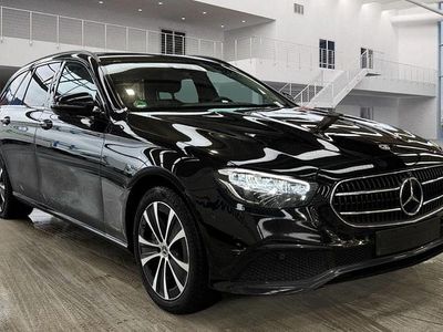 Schwarz Gebraucht 2021 Mercedes E300 Night Kombi | 21.980 € (Fairer Preis)