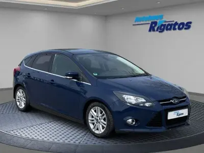 Używany Ford Focus Titanium 150 KM (110 kW) 2013 Niebieski Sedan/Limuzyna