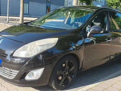 Gebraucht Renault Grand Scénic III 141 PS (103 kW) 2010 Schwarz Van / Kleinbus