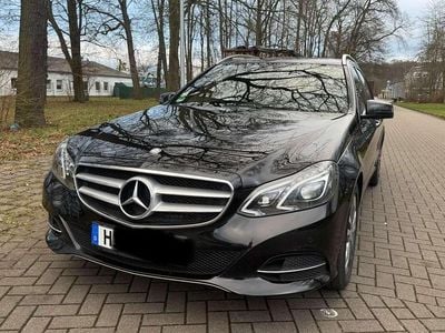 Second-hand Mercedes E250 204 CP (150 kW) 2013 Negru Break