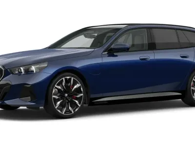Gebraucht BMW 550e Comfort Edition 489 PS (359 kW) 2025 Blau Kombi