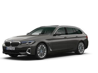 Second-hand BMW 530e Luxury Line 292 CP (214 kW) 2023 Gri Break