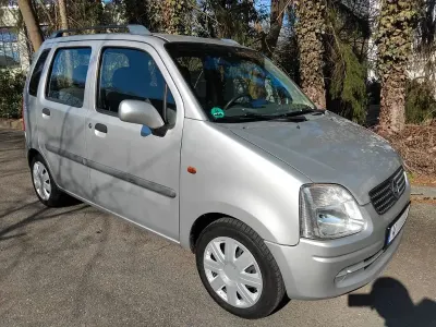 Gebraucht Opel Agila Elegance 58 PS (42 kW) 2002 Silber Van / Kleinbus