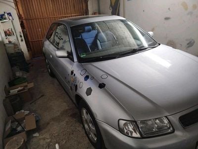 Grau Gebraucht 1999 Audi A3 Kombi | 1.600 € (Fairer Preis)