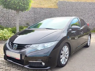 Gebraucht Honda Civic Lifestyle 141 PS (103 kW) 2014 Schwarz Limousine