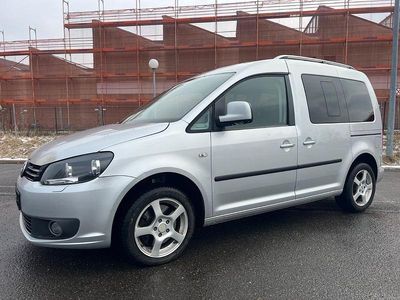 Gebraucht VW Caddy Highline 140 PS (102 kW) 2013 Silber Van / Kleinbus