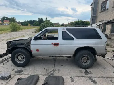 Gebraucht Nissan Terrano 98 PS (72 kW) 1990 Grau SUV