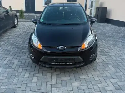 Gebraucht Ford Fiesta 82 PS (60 kW) 2012 Schwarz Limousine