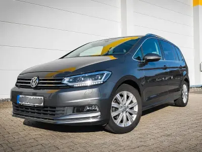 Gebraucht VW Touran Highline 150 PS (110 kW) 2018 Grau Van / Kleinbus