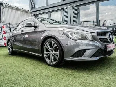 Gebraucht Mercedes CLA180 Urban 122 PS (89 kW) 2013 Grau Coupé