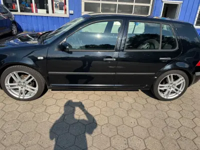Gebraucht VW Golf IV Basis 75 PS (55 kW) 2001 Schwarz Limousine