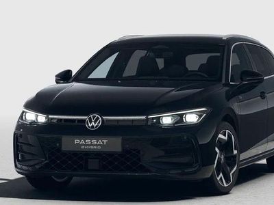 Nouă VW Passat R-line 177 CP (130 kW) 2026 Negru Break
