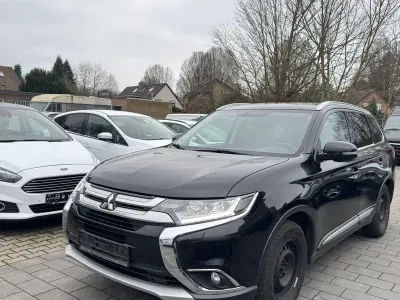 Gebraucht Mitsubishi Outlander Top 150 PS (110 kW) 2015 Schwarz SUV