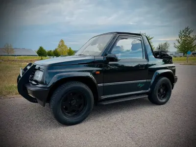 Gebraucht Suzuki Vitara 80 PS (58 kW) 1992 Schwarz Cabrio