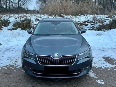 Grau Gebraucht 2018 Skoda Superb Style Limousine | 19.000 € (Guter Preis)