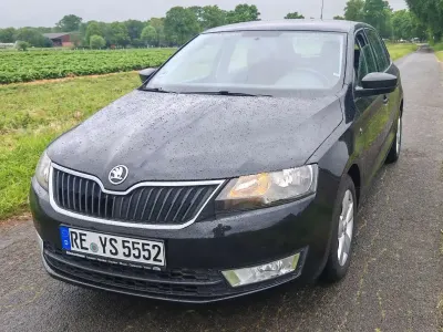 Gebraucht Skoda Rapid Ambition 90 PS (66 kW) 2015 Schwarz Kleinwagen