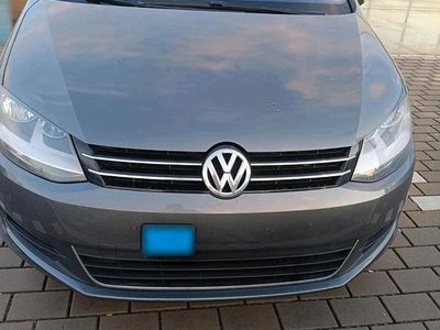 Gebraucht VW Sharan 140 PS (102 kW) 2013 Grau Van / Kleinbus