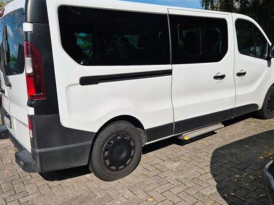 Weiß Gebraucht 2017 Opel Vivaro Van / Kleinbus | 10.500 € (Etwas zu teuer)