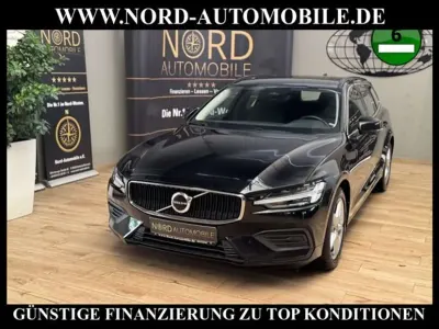 Gebraucht Volvo V60 Core 197 PS (144 kW) 2023 Schwarz Kombi