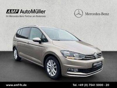 Gebraucht VW Touran Comfortline 150 PS (110 kW) 2016 Titanium beige Van / Kleinbus