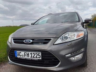 Gebraucht Ford Mondeo Titanium 163 PS (119 kW) 2011 Grau Limousine